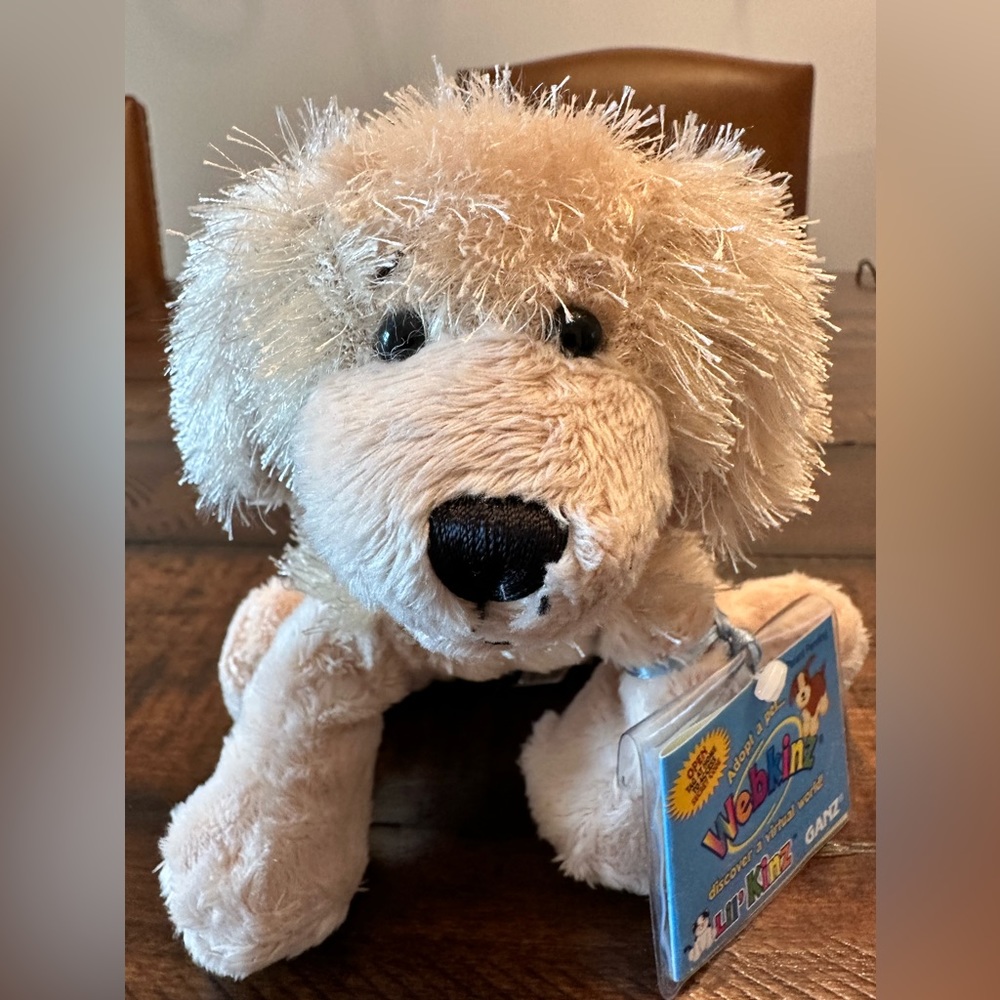 NEW with SEALED CODE Webkins Golden Retriever GANZ Stuffed Dog Plush